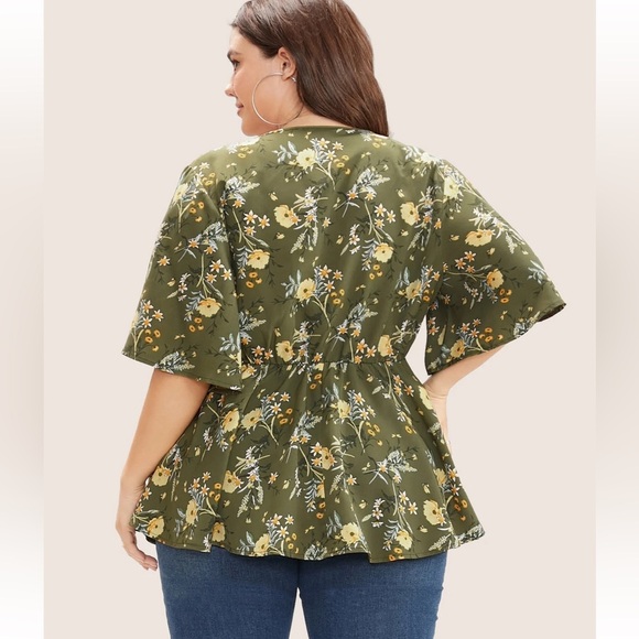 BloomChic Plus Size XL Floral Print Ruffles Surplice Neck Blouse us14-16 - Picture 2 of 7
